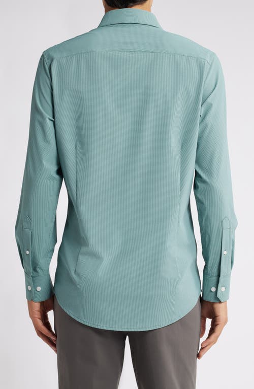 Shop Mizzen + Main Mizzen+main Leeward Trim Fit Performance Button-up Shirt In Hunter Green Straton Check