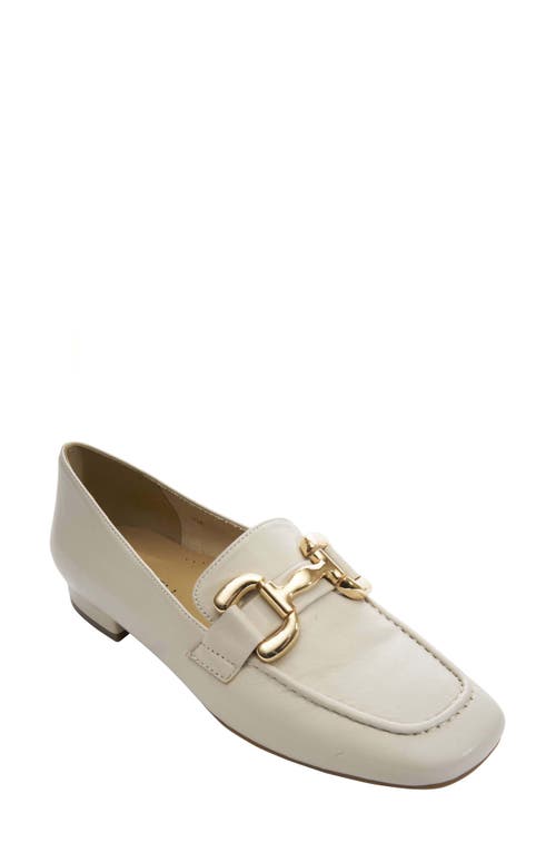 Simply Loafer in Soft Beige