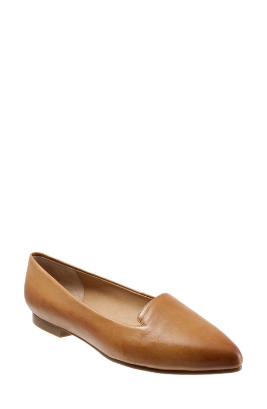 Trotters Harlowe Pointed Toe Loafer In Luggage Leather