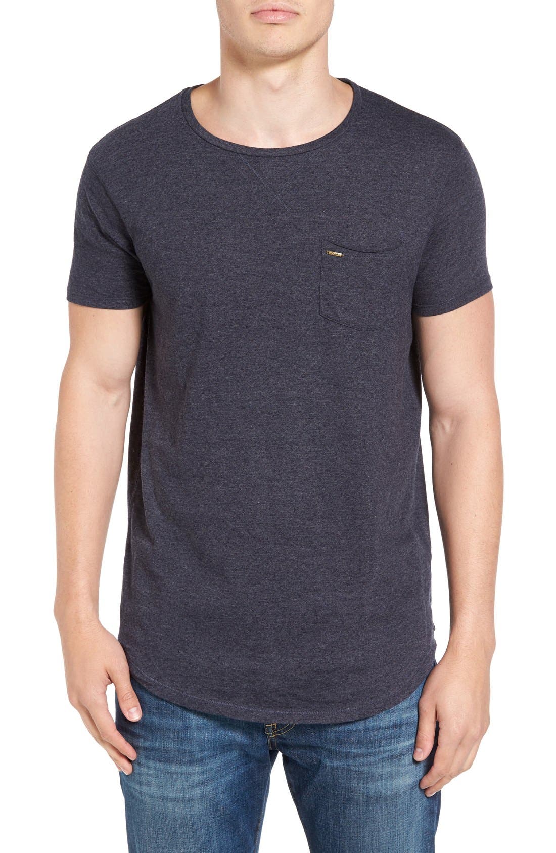 curved hem pocket tee