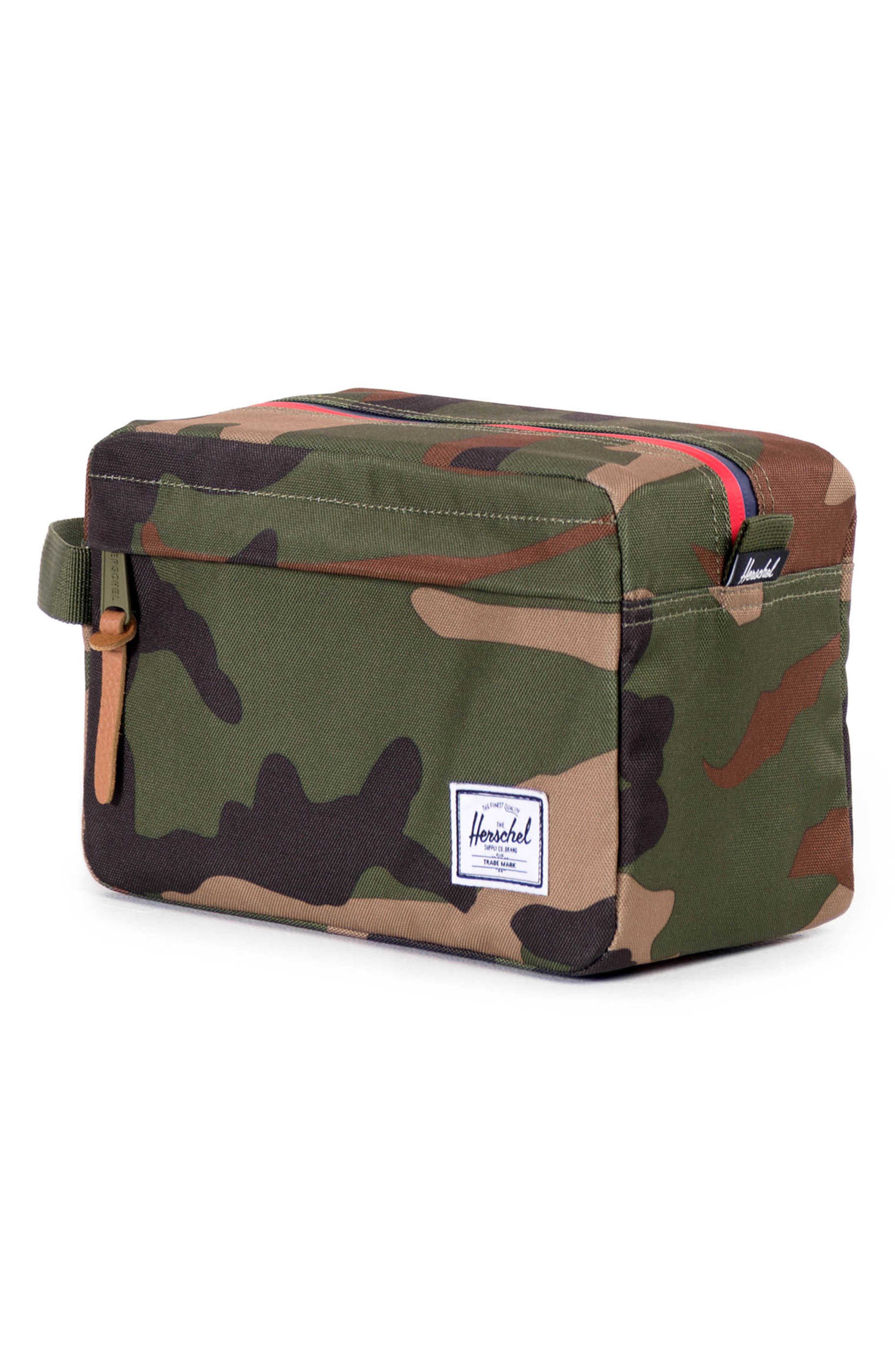 herschel supply co toiletry bag