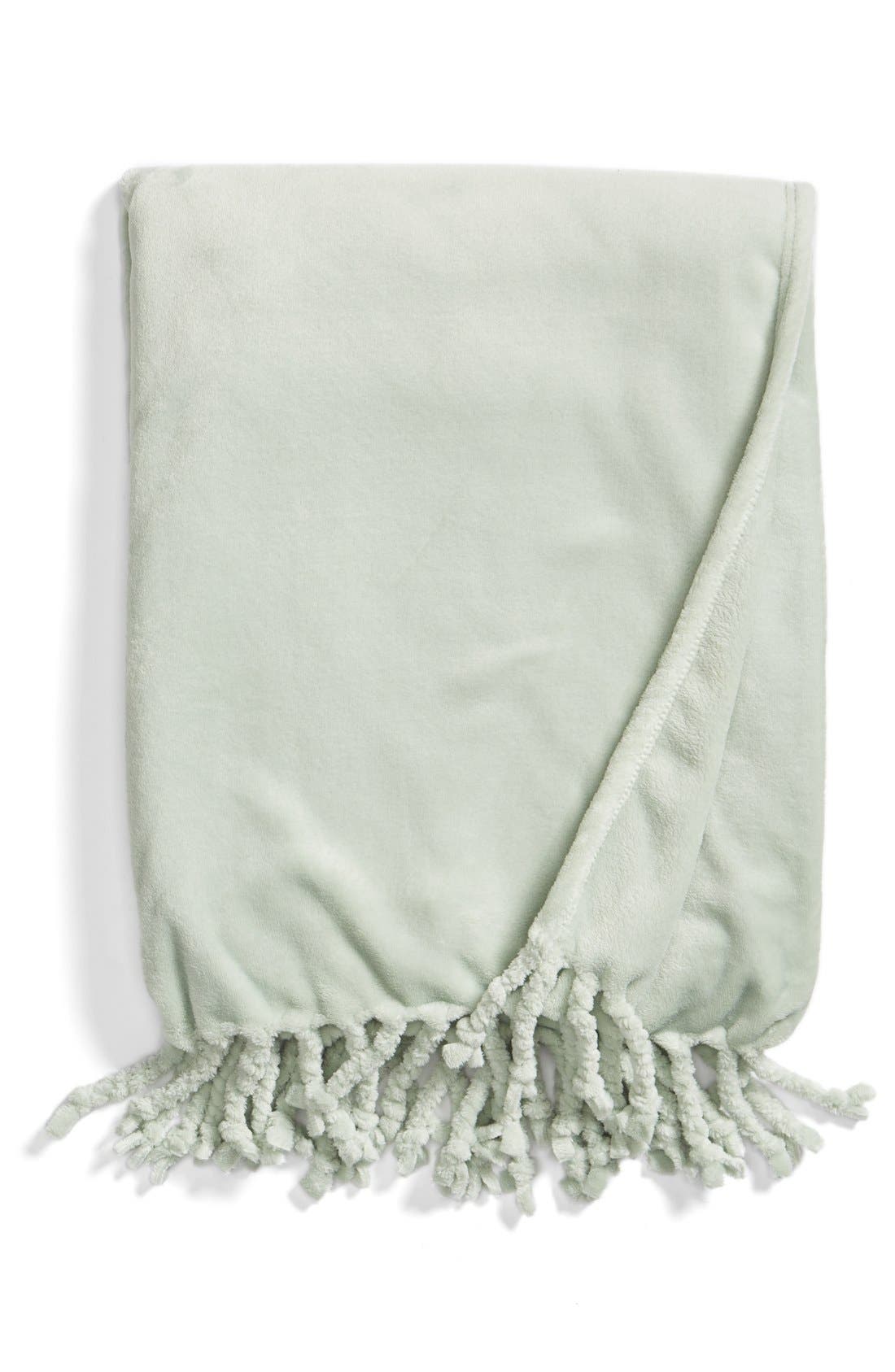NORDSTROM AT HOME,
                            Kennebunk Bliss Plush Throw,
                            Main thumbnail 444, color,
                            305