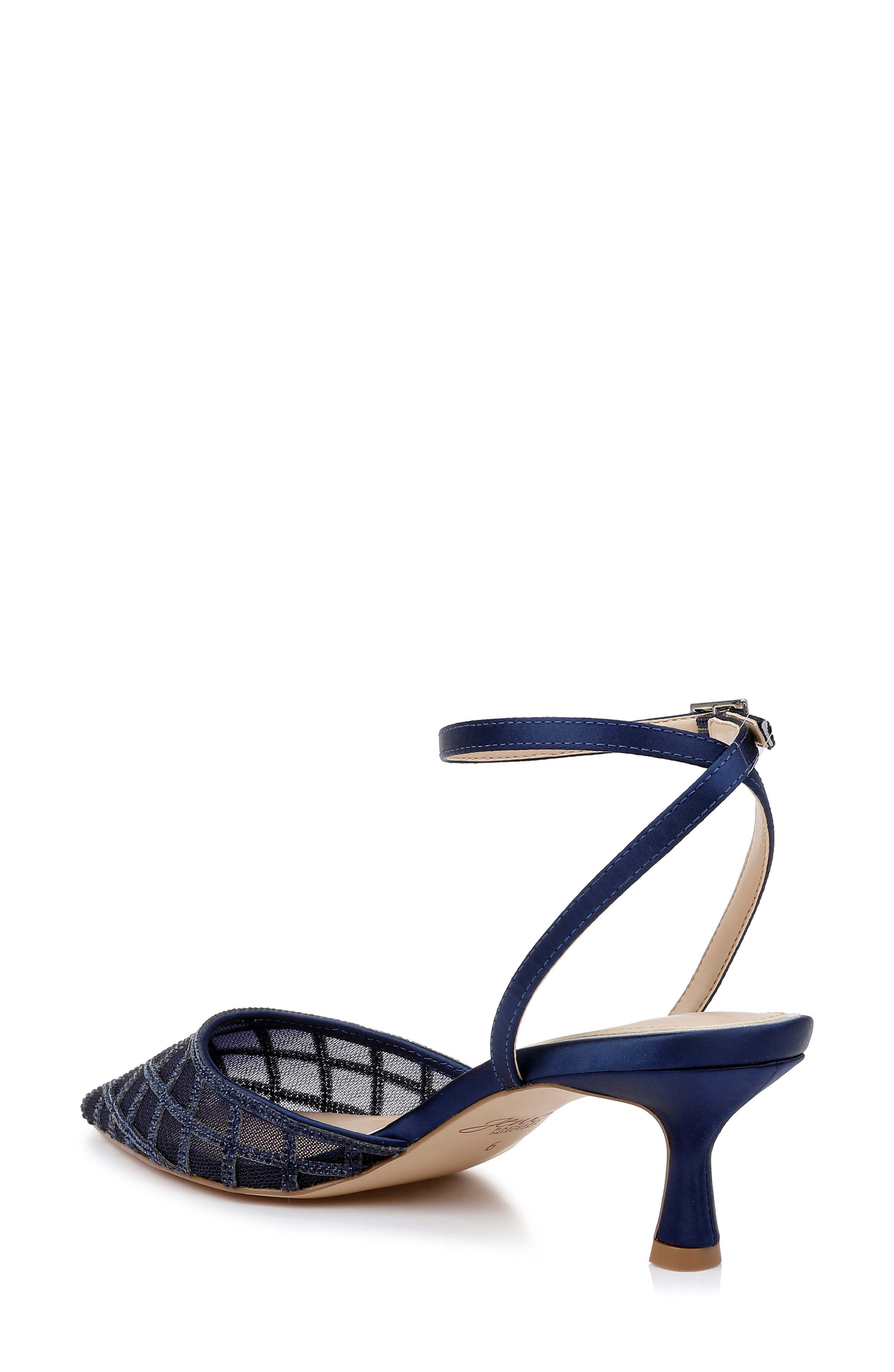 maxx pointy toe pump