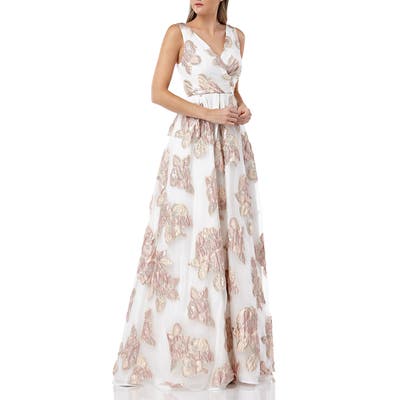 Carmen Marc Valvo Infusion Organza Pleated Gown, Ivory