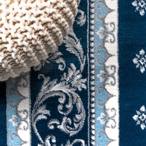 Jonathan Y Acanthus French Border Area Rug In Navy/blue