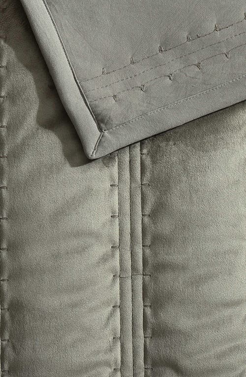 Vera Wang Velvet Linear Stitch Quilt Set In Silver Leaf