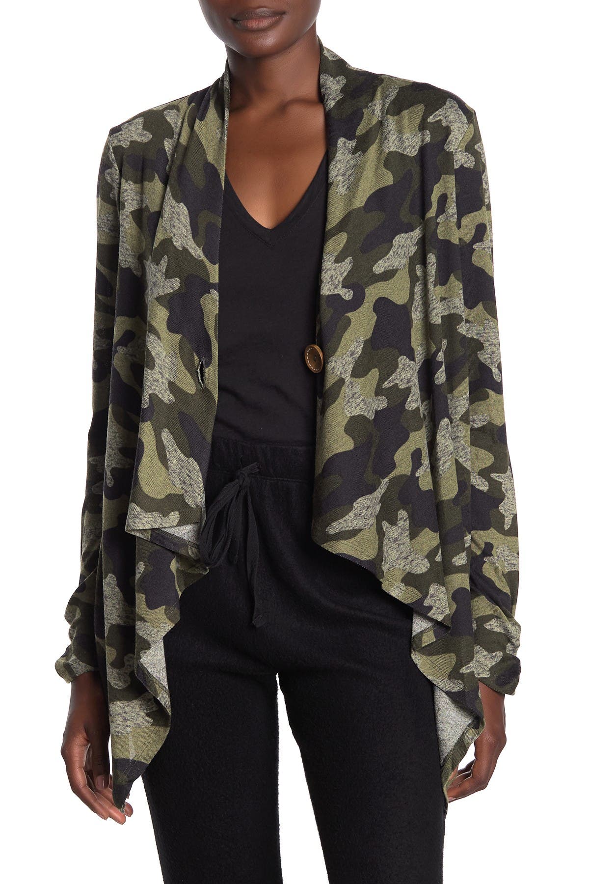 bobeau camo cardigan