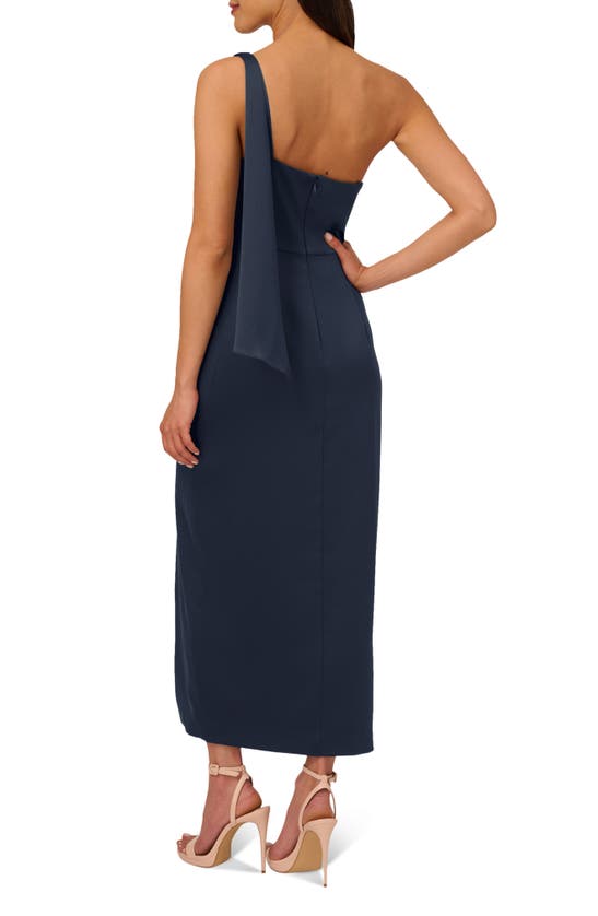 ADRIANNA PAPELL ADRIANNA PAPELL PLEAT ONE-SHOULDER CREPE COCKTAIL DRESS
