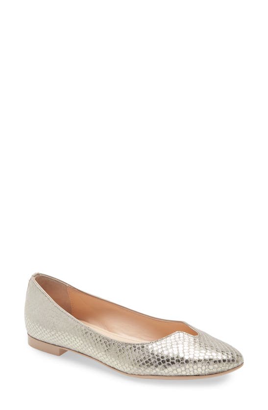 Click to view more detailed imagery on our partner's website Agl Attilio Giusti Leombruni Notch Ballet Flat In Harriet Shell