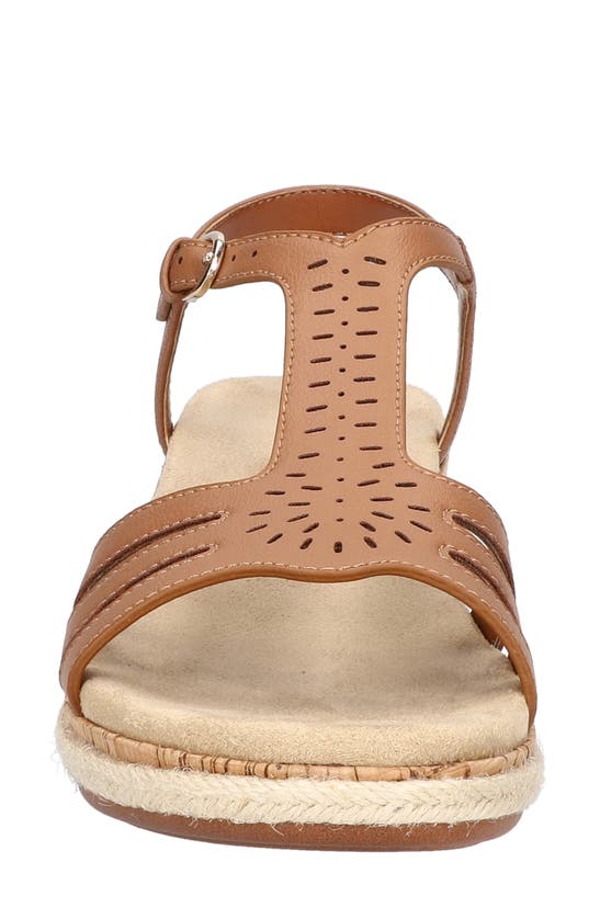 Easy Street Dorinda Womens Faux Leather Comfort Wedge Sandals In Tan