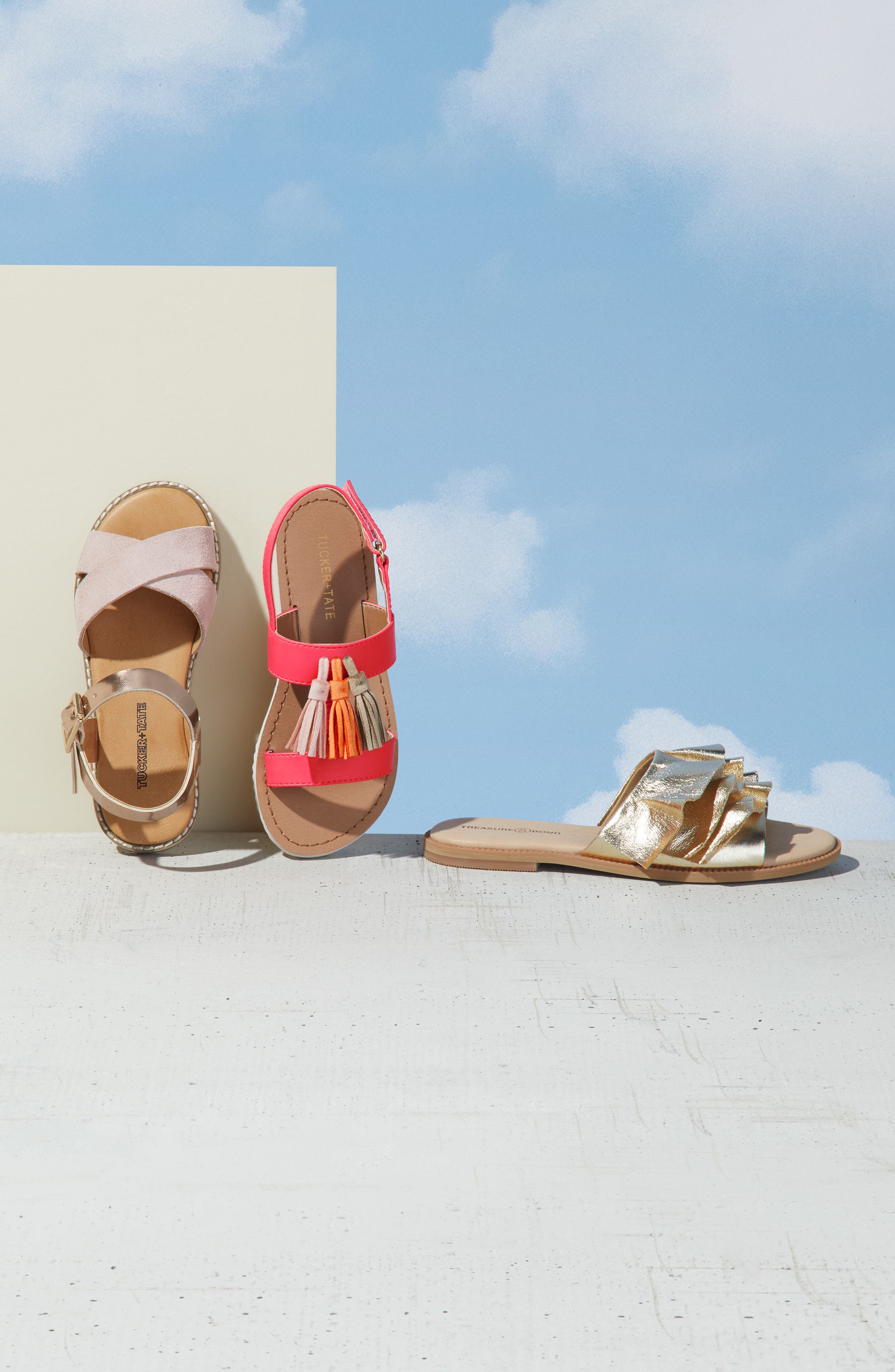 tucker and tate sandals