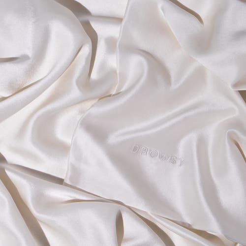 Drowsy Sleep Co . Queen Silk Pillowcase In Akoya Pearl