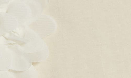 Nikki Lund Liv Flower Appliqué Top In Ivory