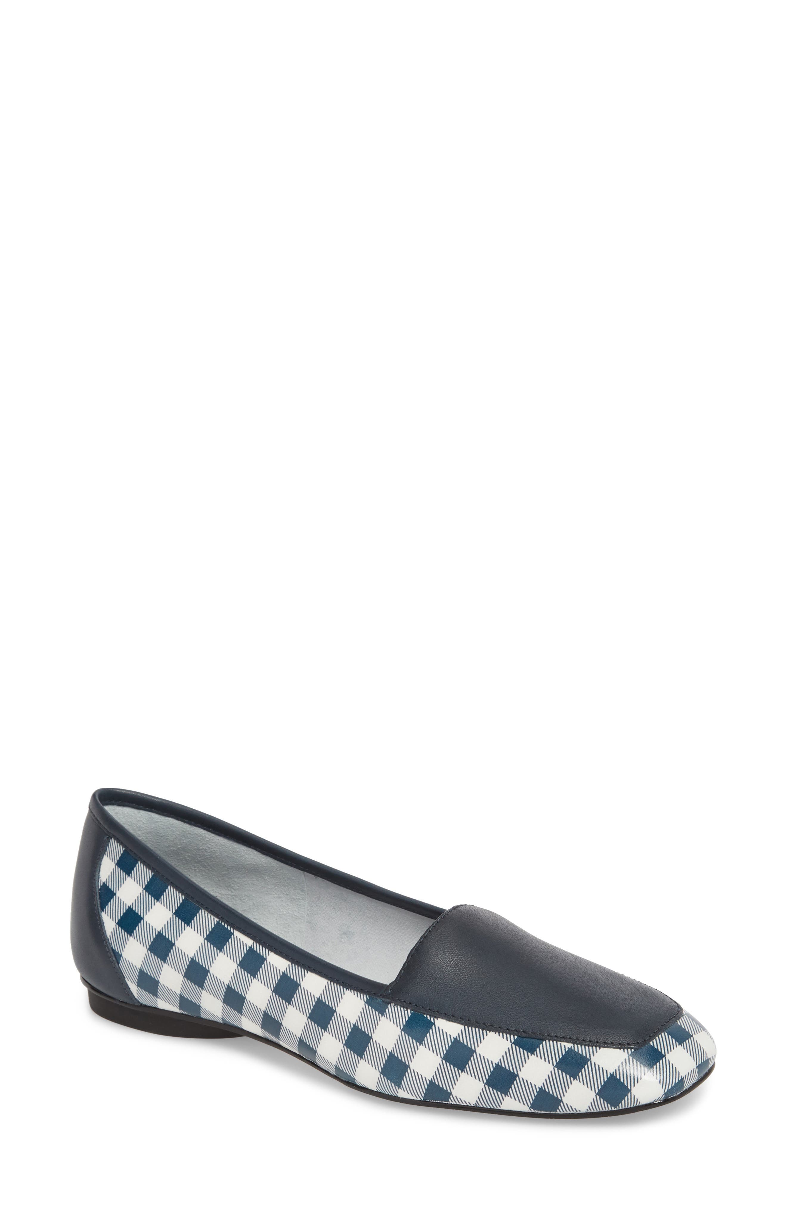 donald pliner black flats