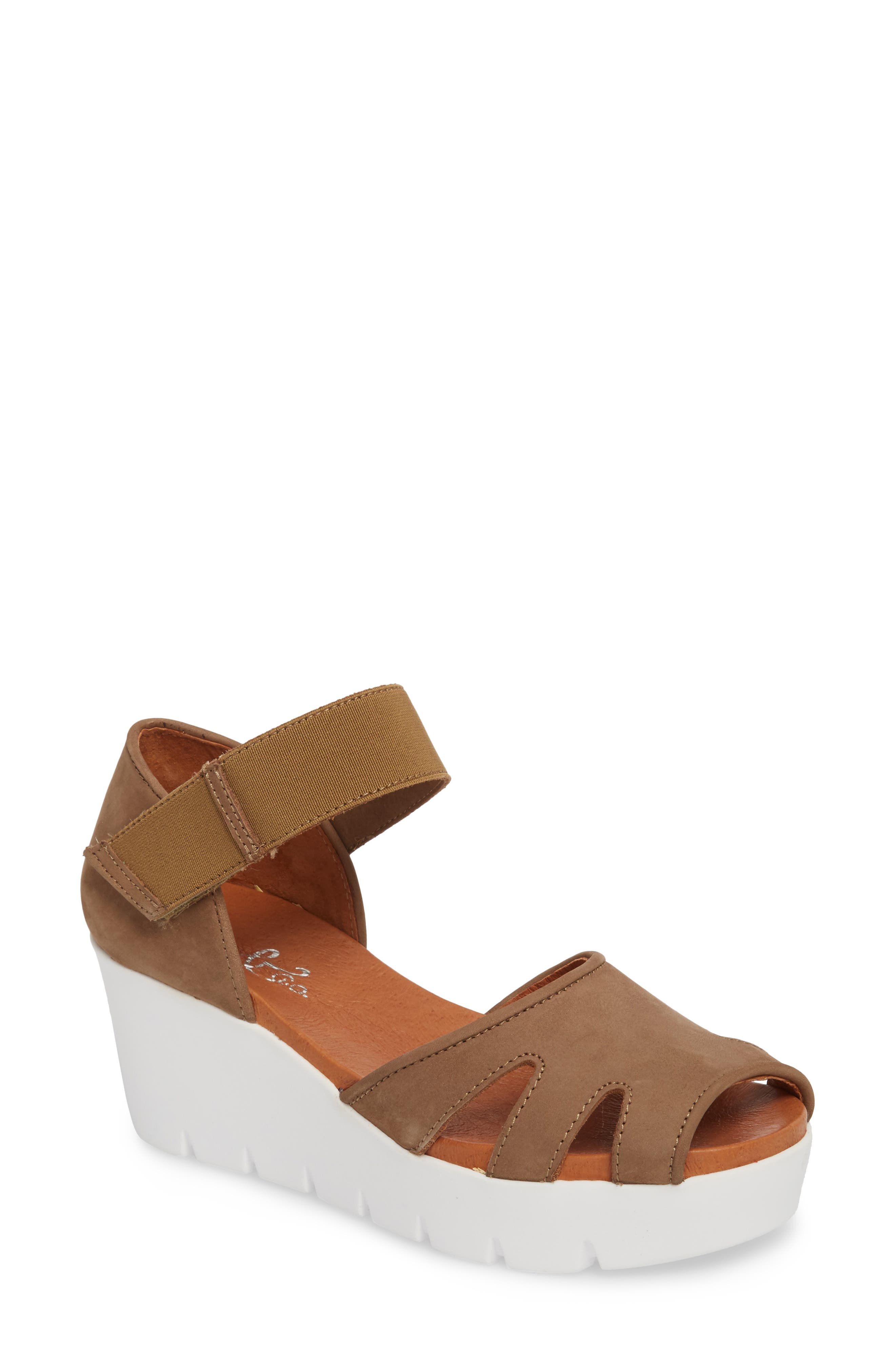 Bos. & Co. Sharon Platform Wedge Sandal - Brown