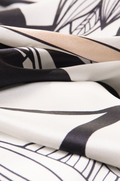 Elizabetta Cara In Soft White And Black