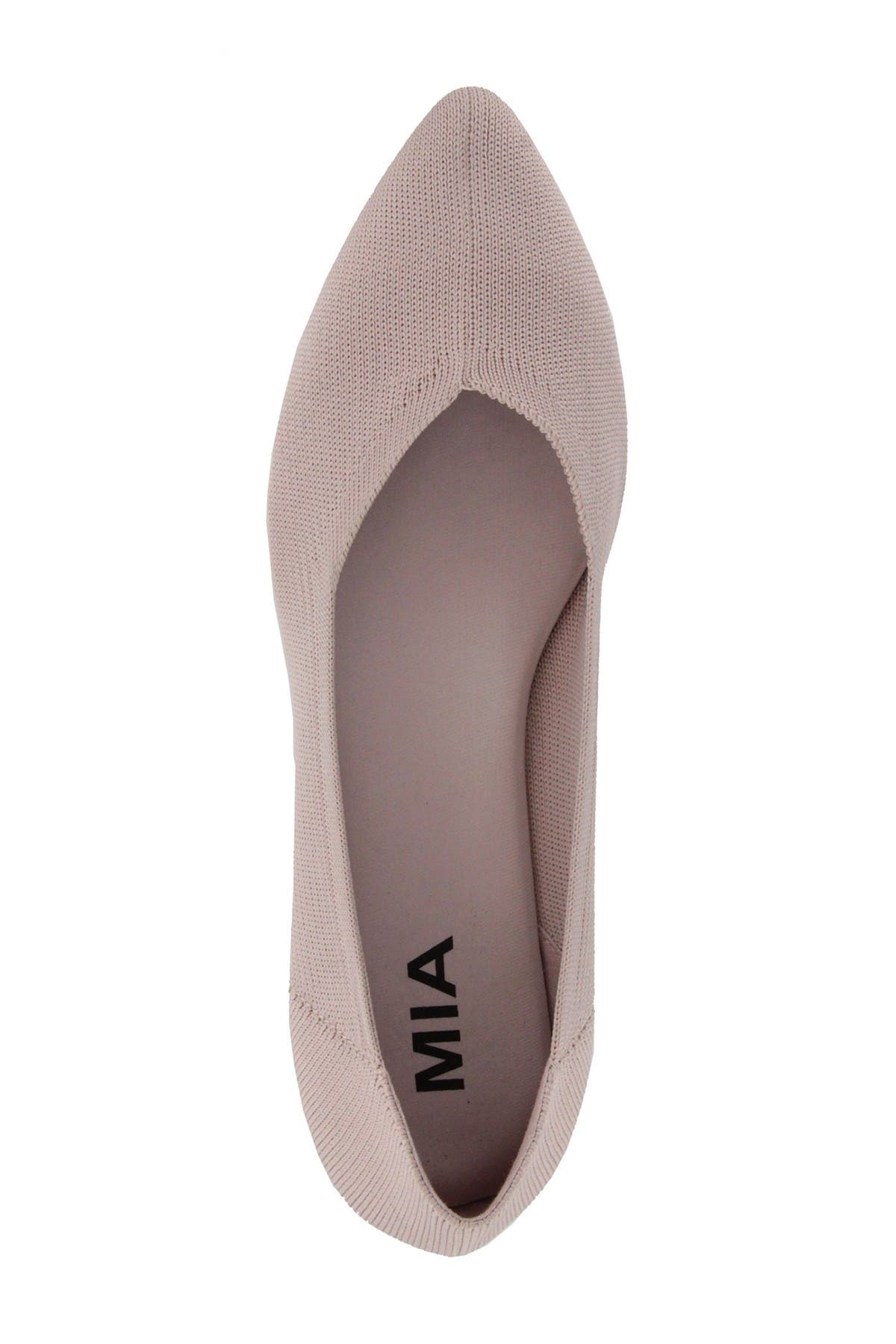 mia kerri pointed toe flyknit flat