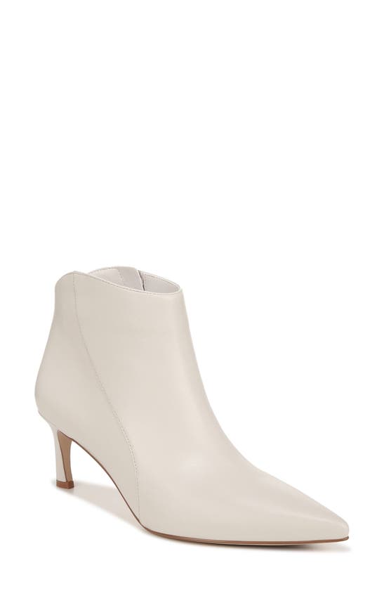 27 Edit Naturalizer Felix Pointed Toe Bootie In White