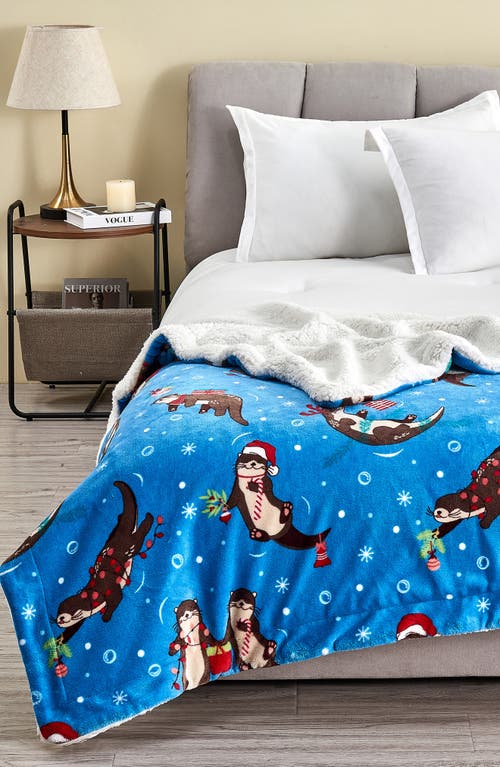 Woven & Weft Holiday Theme Reversible Faux Shearling Throw Blanket In Otters In Snow