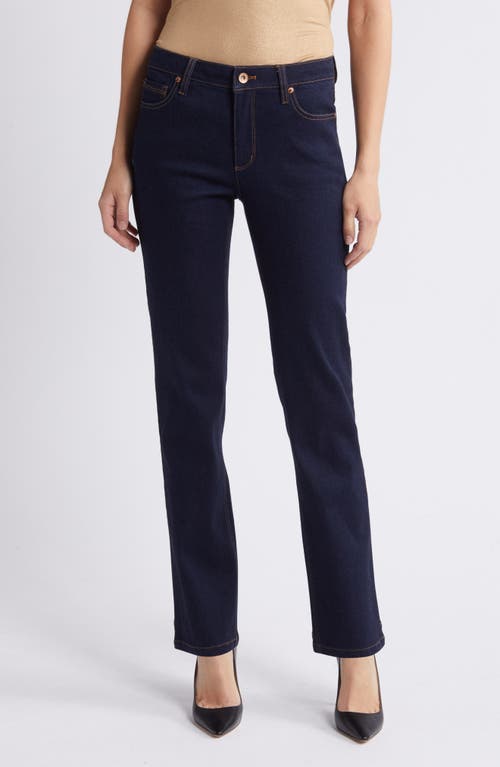 Straight Leg Jeans in Metropolitan Wash