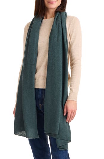 Amicale Cashmere Featherweight Scarf In Spruce