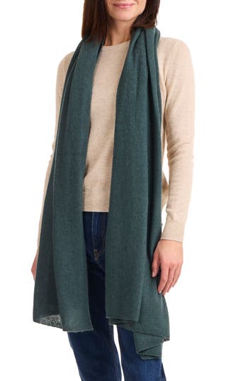 Amicale Cashmere Featherweight Scarf In Green