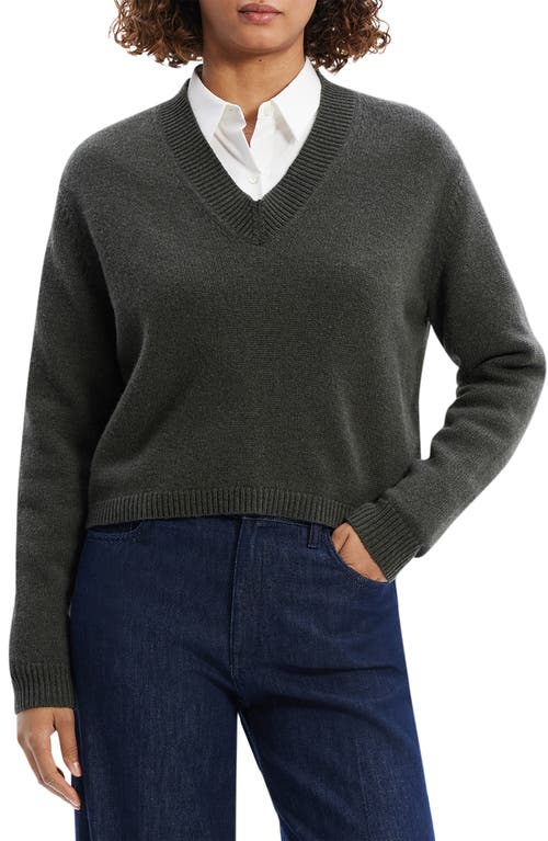 Shop Theory Crop Cashmere Sweater In Hunter Green