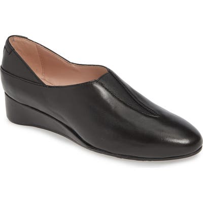 Taryn Rose Collection Carmela Pump
