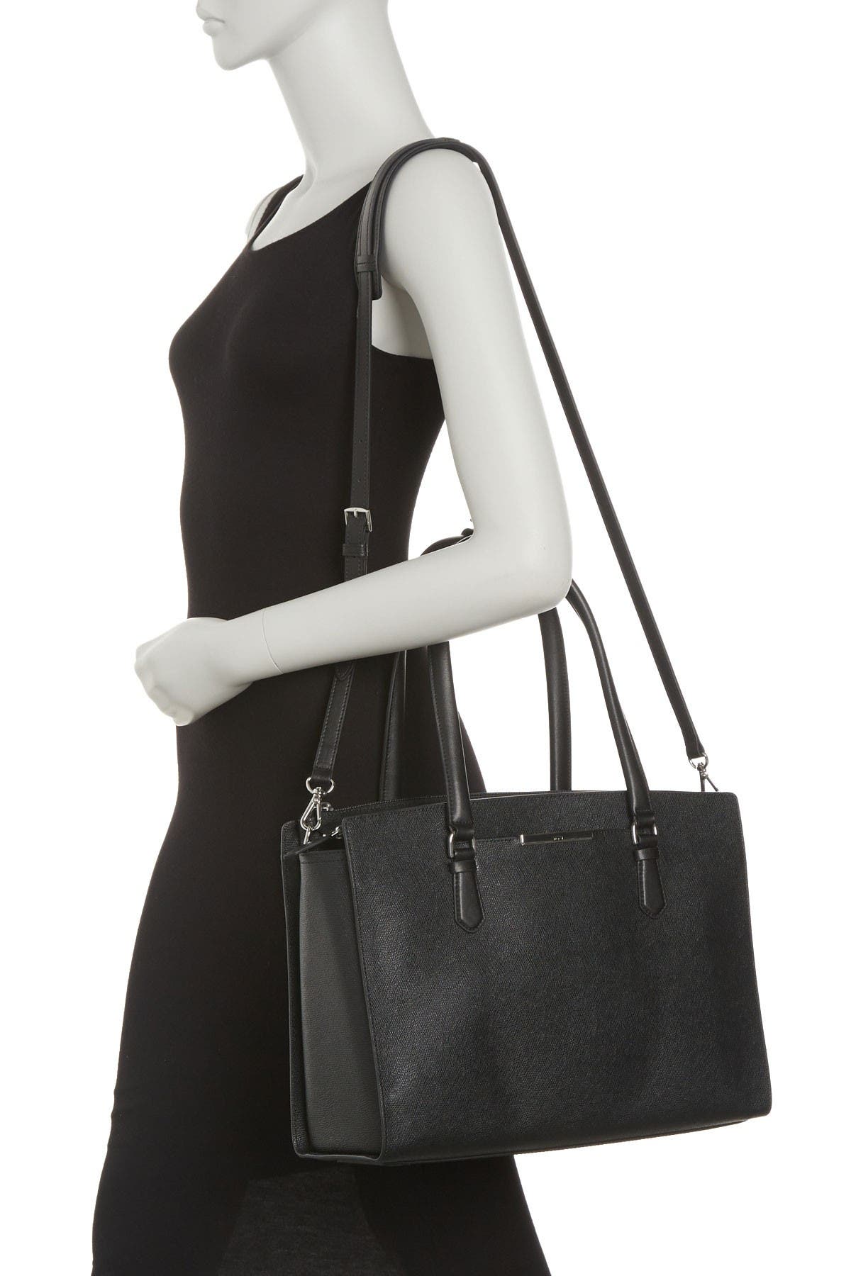 tumi black tote