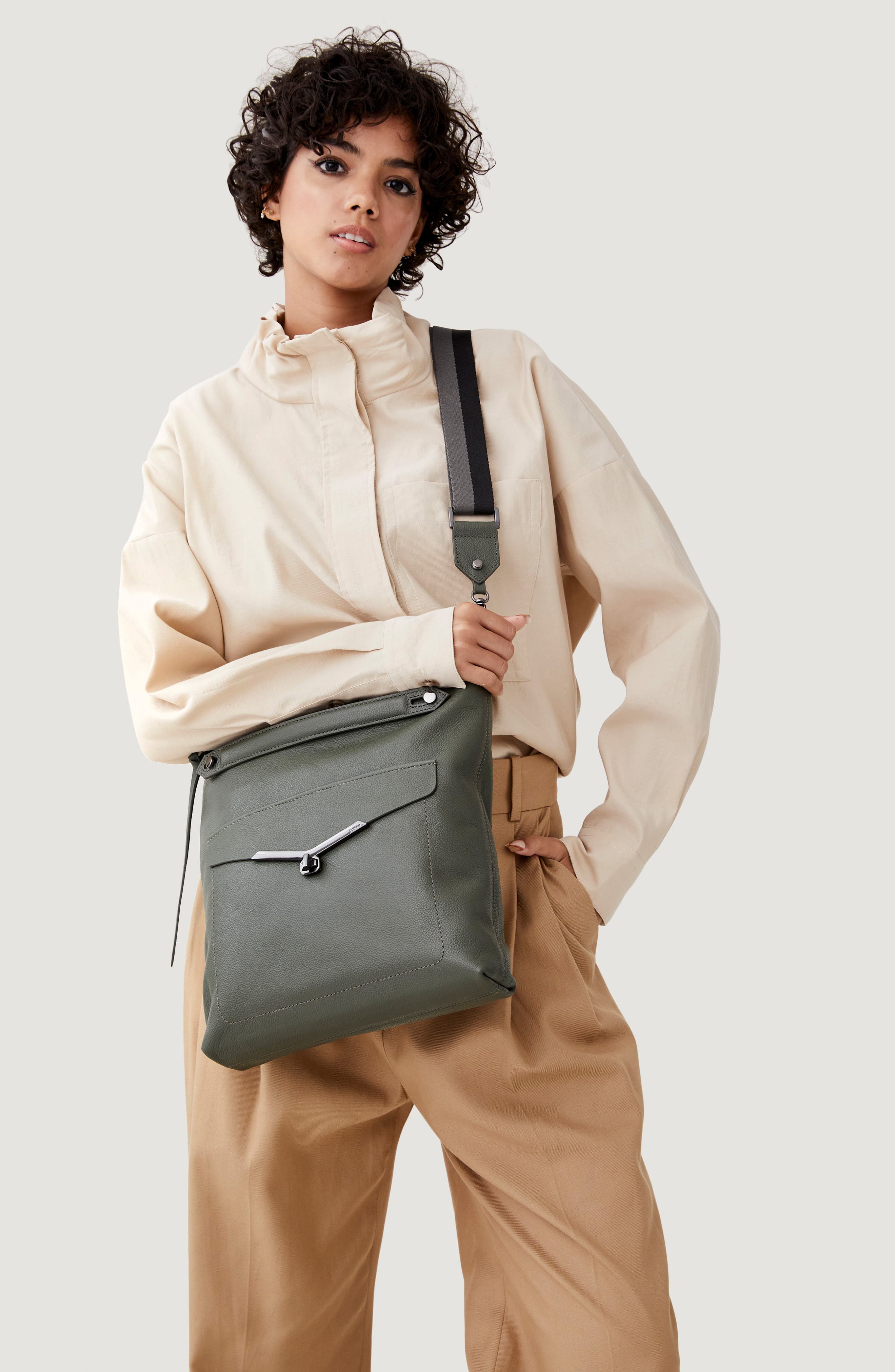 botkier hobo