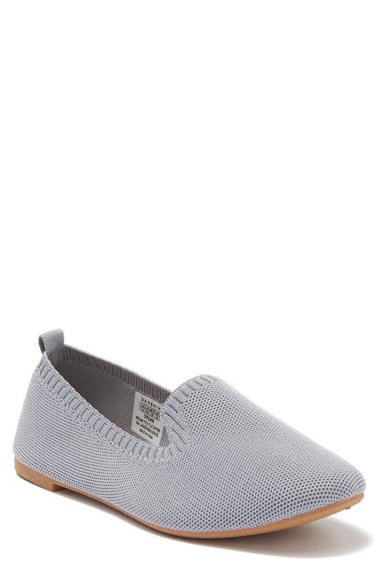 Danskin Dream Knit Flat In Grey