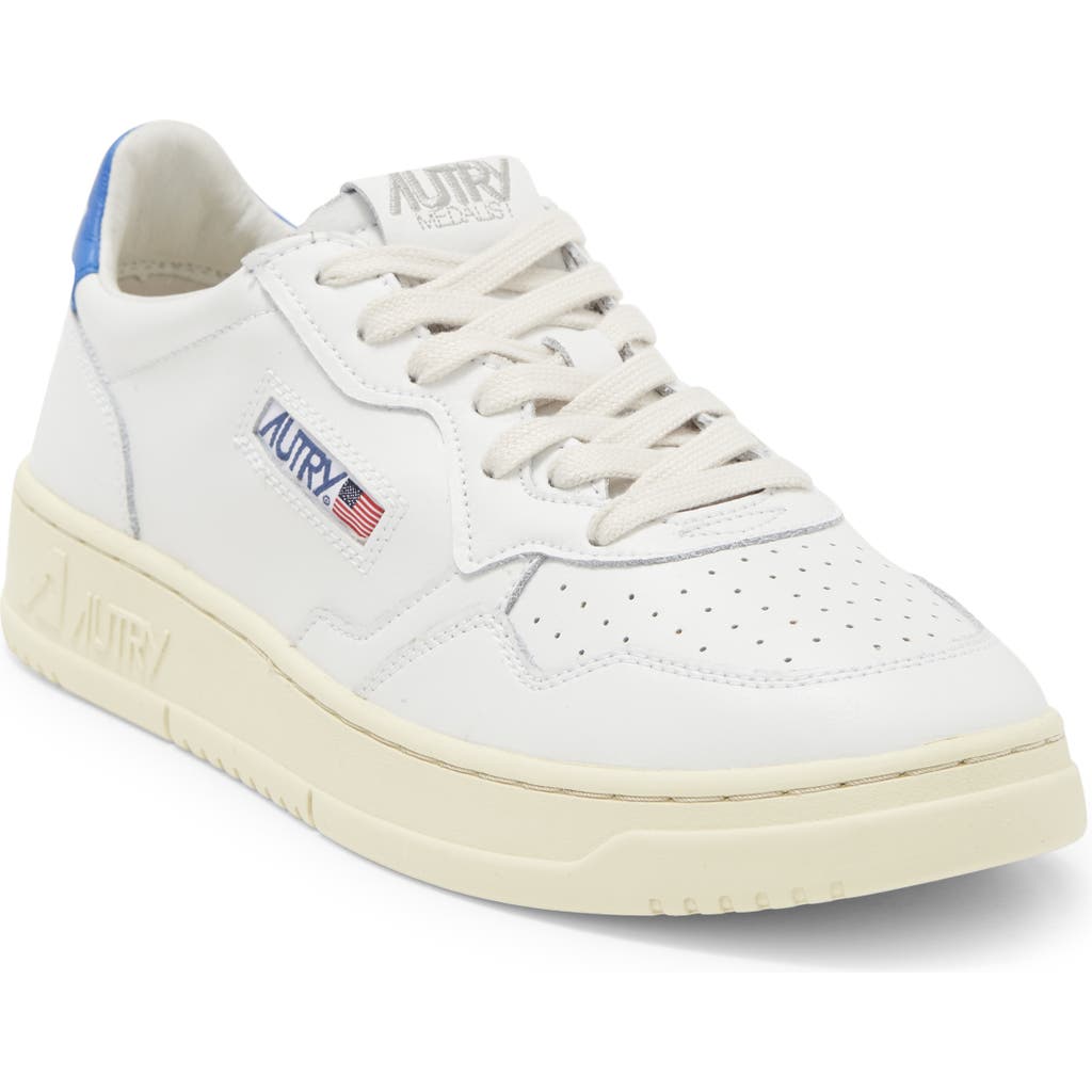 Autry Medalist Low Sneaker In Leather White/blue