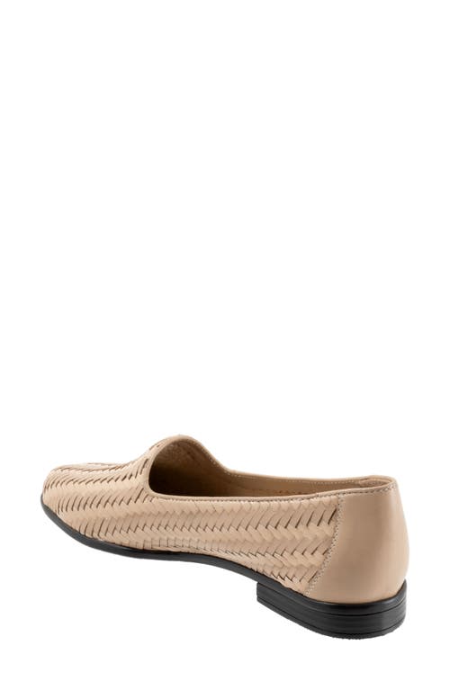Trotters Liz Iii Flat In Beige/beige Metallic