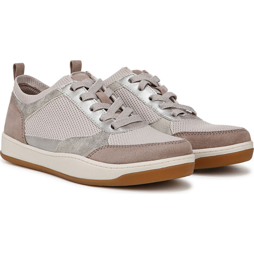 Bzees Dynamic Sneaker In Brown