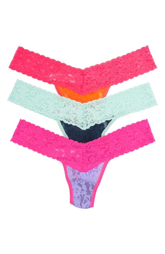 Hanky Panky Low Rise Lace Thongs In Orsp/ Crlg
