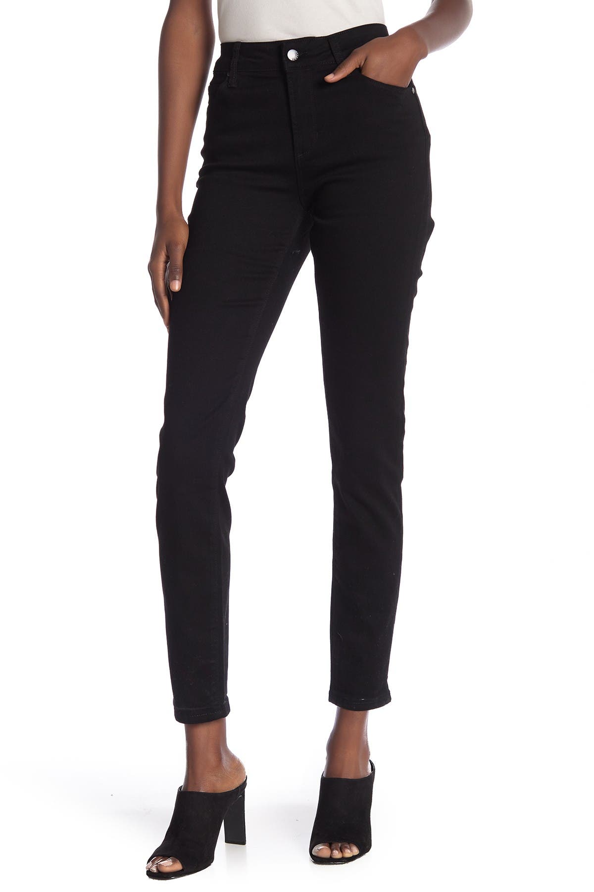 tahari classic skinny jeans