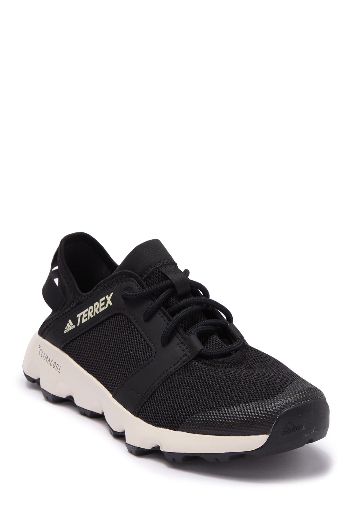 terrex voyager sleek sneaker