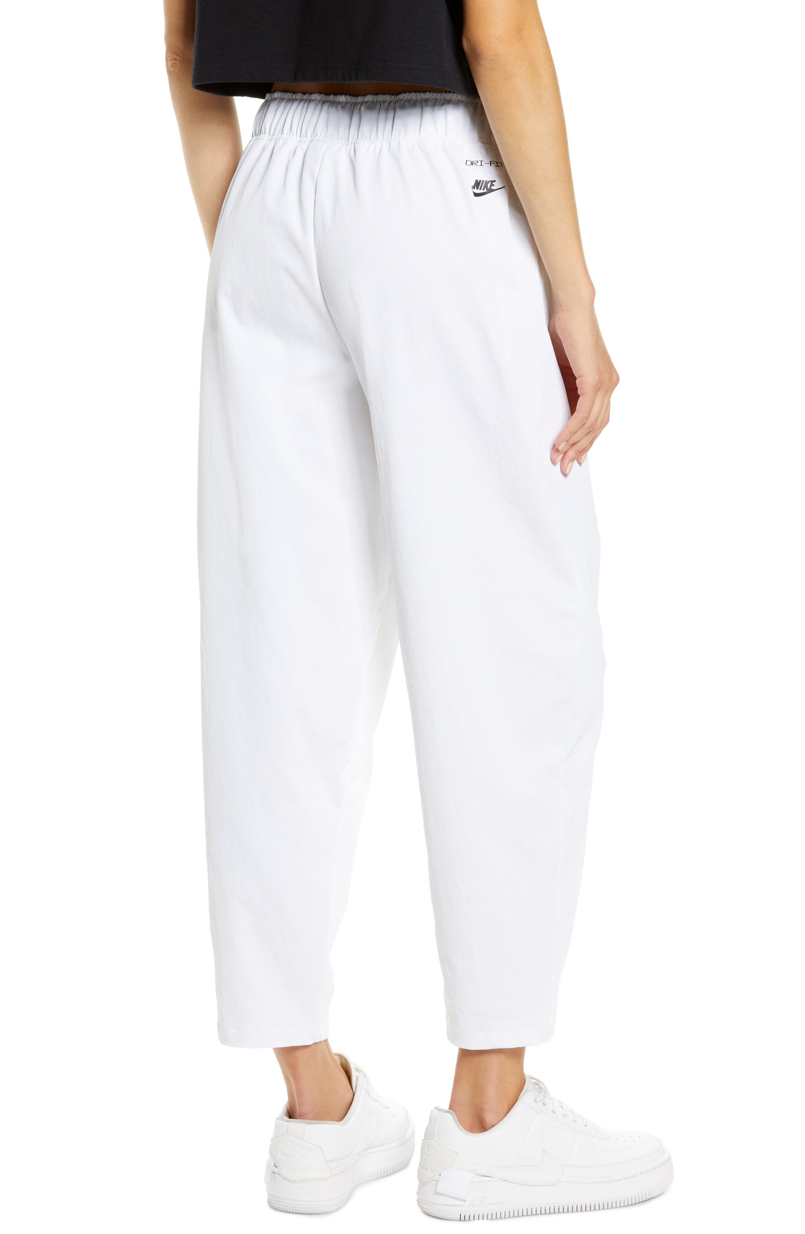 Nike Sportswear Tech Pack Curve Crop 
