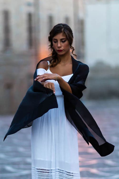 Elizabetta Carmen In Black
