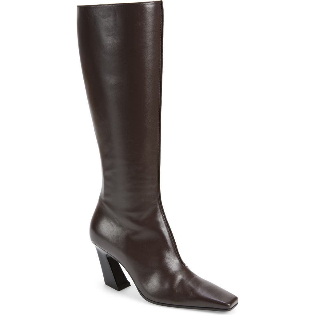 Bottega Veneta Banzai Leather Knee Boots In 2113 Fondant