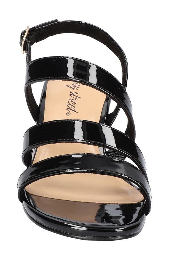 EASY STREET EASY STREET COMO STRAPPY SANDAL
