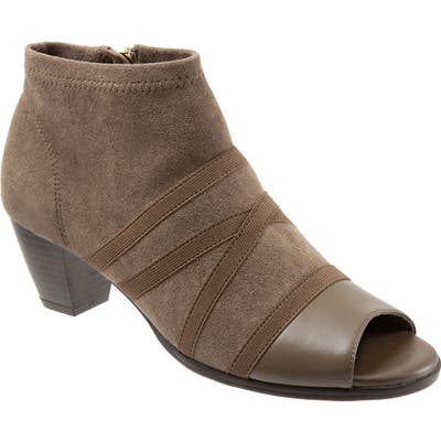 Trotters Maris Bootie- Brown