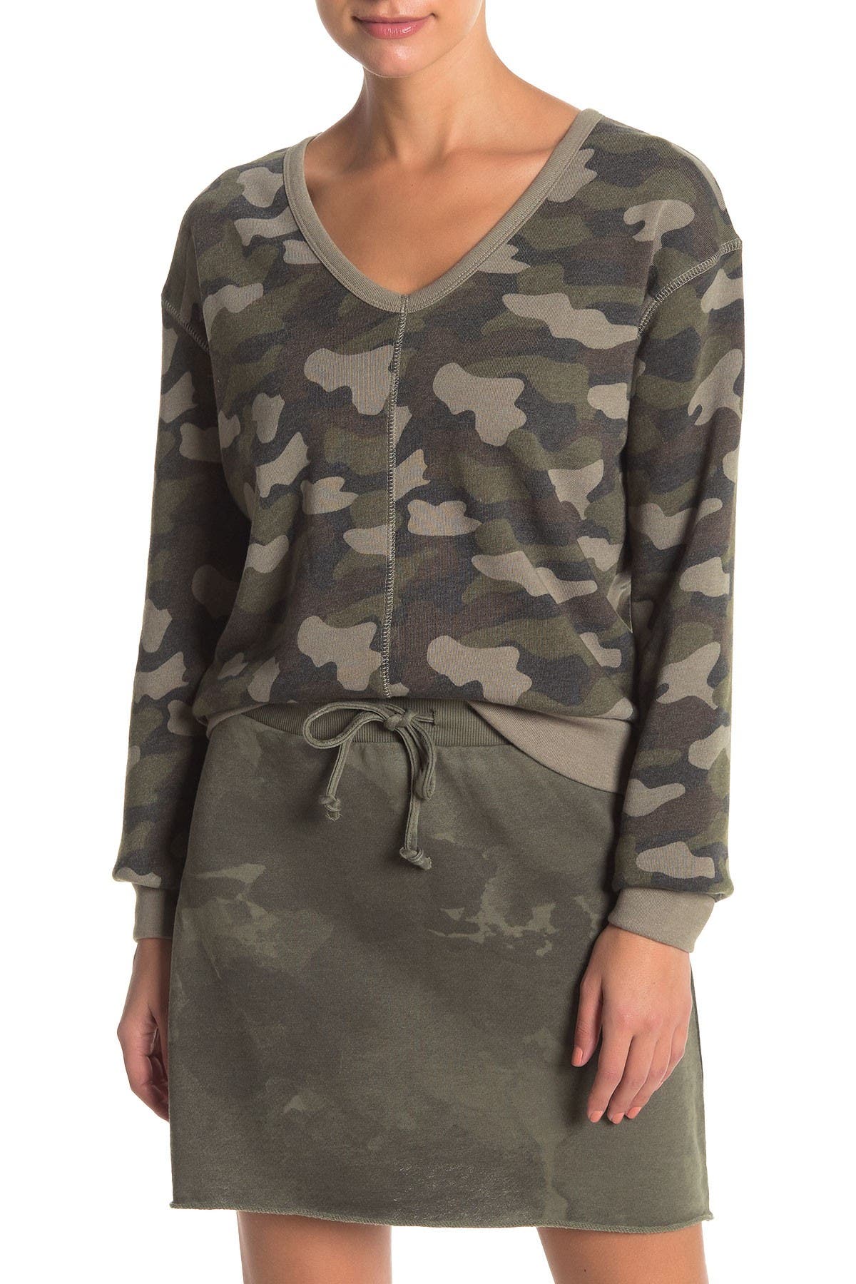 v neck fleece sweatshirt