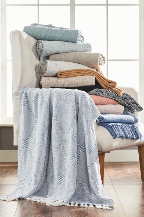 Quilts & Blankets | Nordstrom Rack