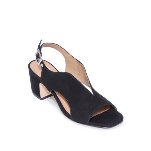 Bernardo Footwear Bedford Mid Heel Sandal in Black 