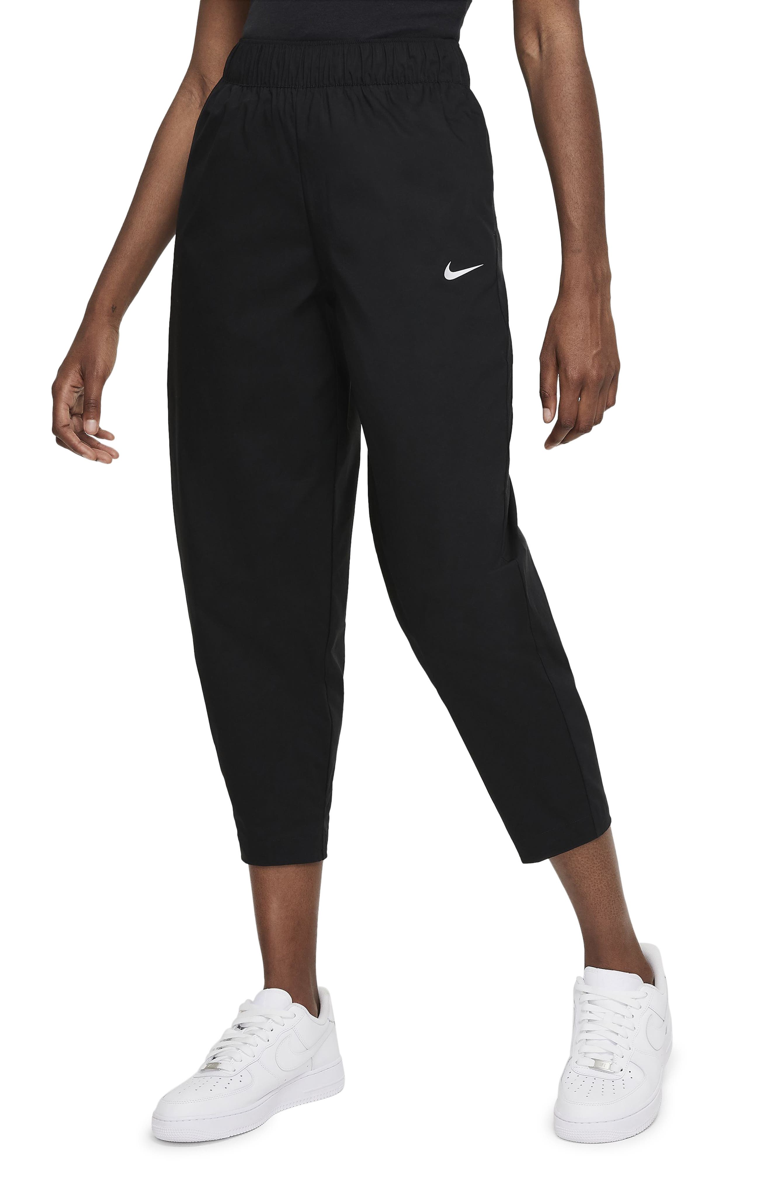 nike cropped sweatpants