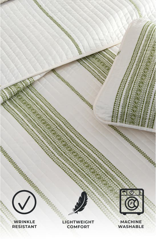 Woven & Weft Farmhouse Stripe Quilt & Sham Set In White / Green