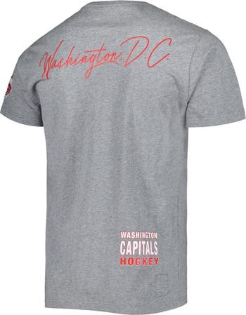 Mitchell & Ness Chicago Blackhawks Distressed Logo Red T-Shirt, Men's, Small