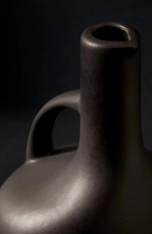 Gharyan Stoneware Olive Oil Bottle Canard In Black