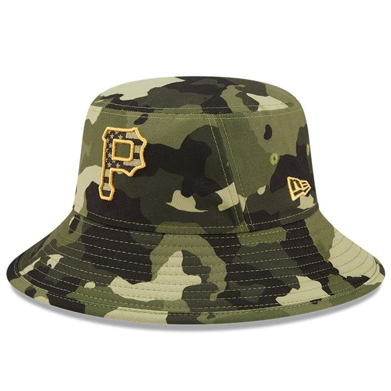 NEW ERA NEW ERA CAMO PITTSBURGH PIRATES 2022 ARMED FORCES DAY BUCKET HAT